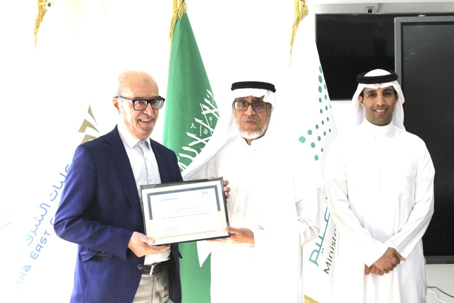 كلية الشرق العربي للحقوق تحتفي بالتميّز