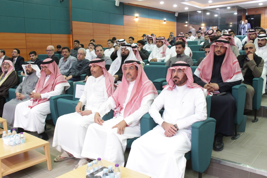 كليات الشرق العربي تنظم محاضرة بعنوان «آثار الفكر المتطرف على المجتمع وسبل علاجها»