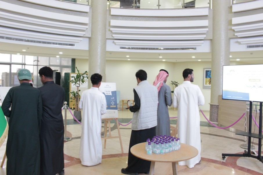 احتفاءً باليوم العالمي للغة العربية كليات الشرق العربي تستعرض جماليات اللغة العربية في معرض ثقافي