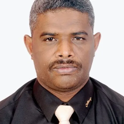 صورة رئيس قسم الحاسب